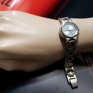 Women Wrist Vintage LA Express Quartz Watch Working Bracelet Watch Watches